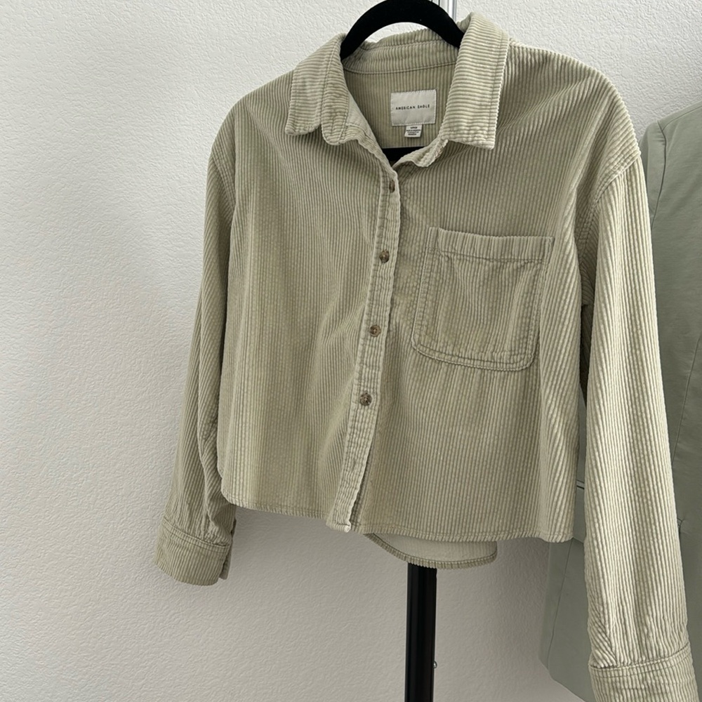 American eagle cropped corduroy in light green